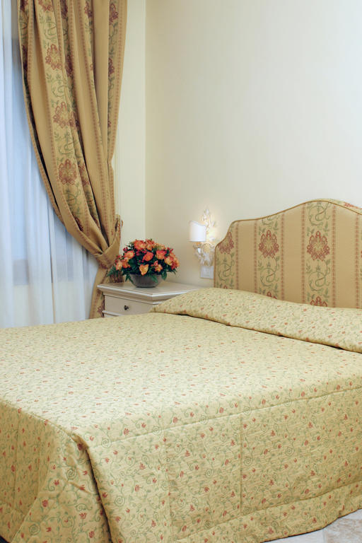 St. Andrew'S Garden Apartment Рим Екстериор снимка
